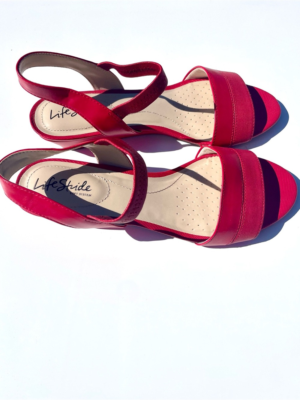 LifeStride Yuma‎ Red Lizard Wedge Sandals Size 9M EXCELLENT - Picture 8 of 9